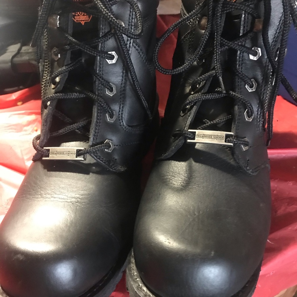 Milwaukee leather boots